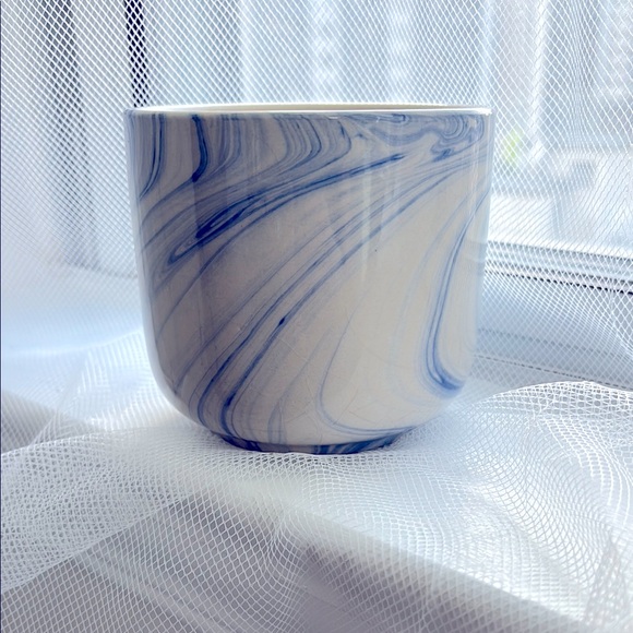 Blue and White Marble Ceramic Flower Pot - Picture 1 of 4